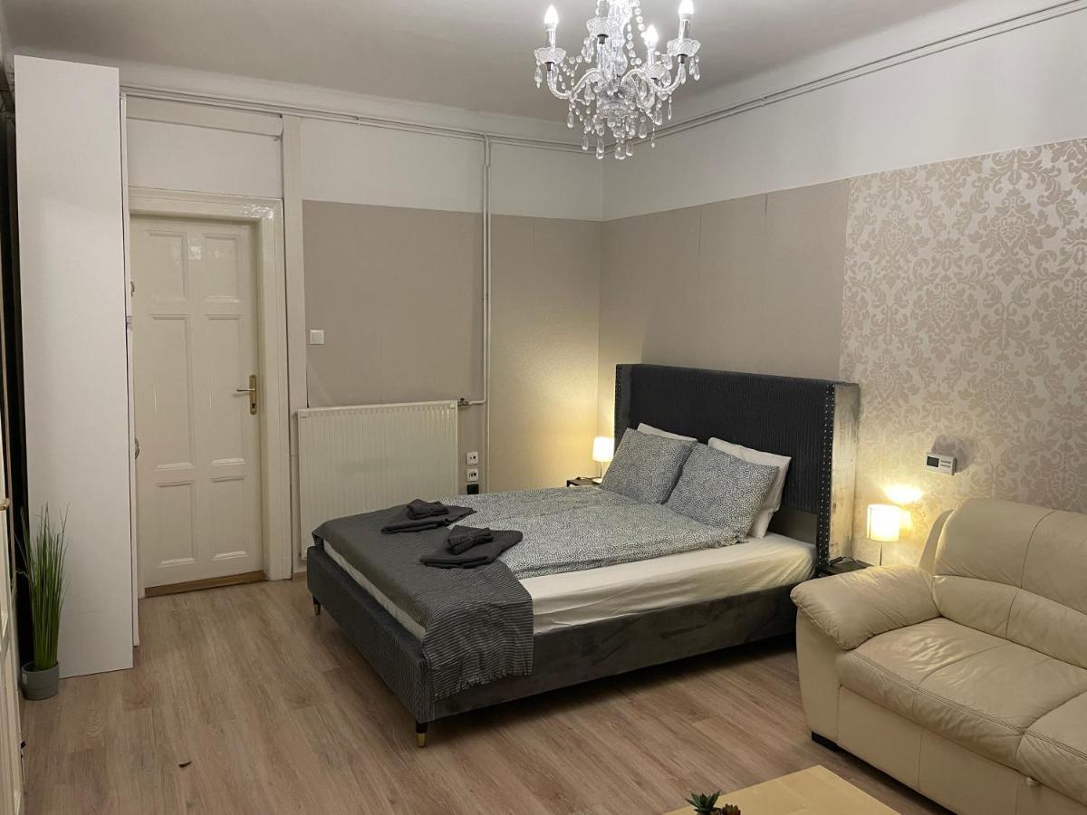 Cozy Apartment On Raday Corso Будапеща Екстериор снимка