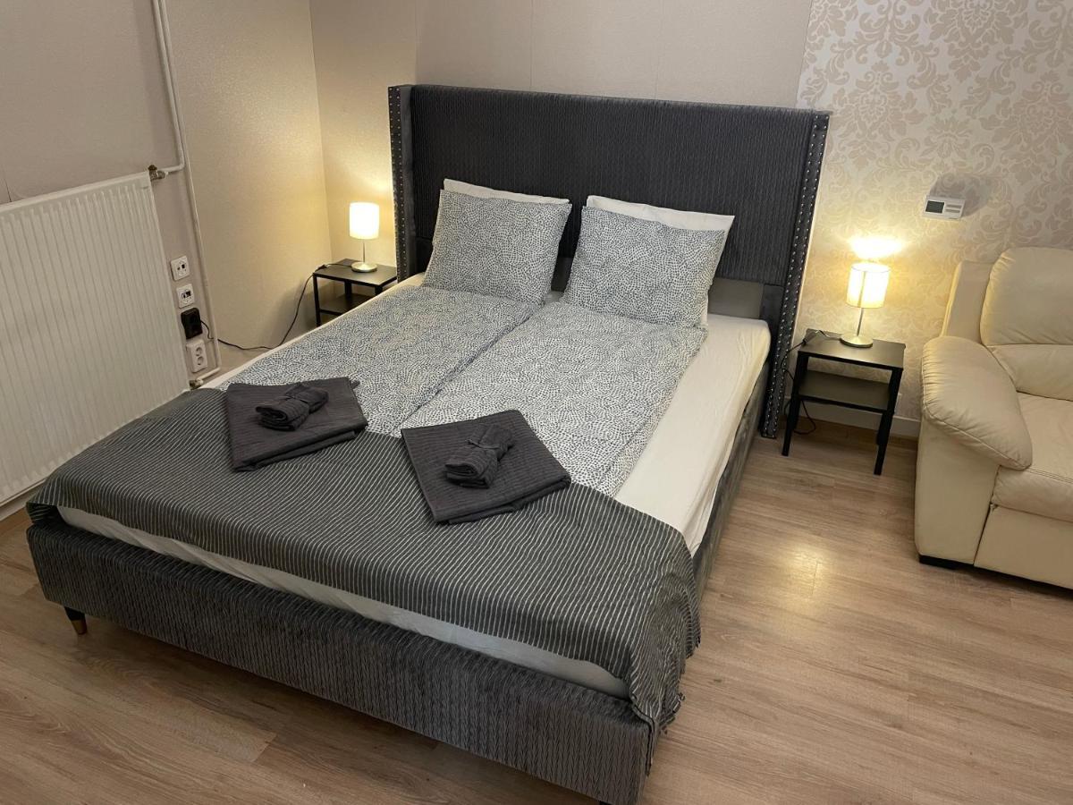 Cozy Apartment On Raday Corso Будапеща Екстериор снимка